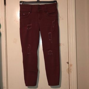 I’m selling Cut up jeans ❤️💖